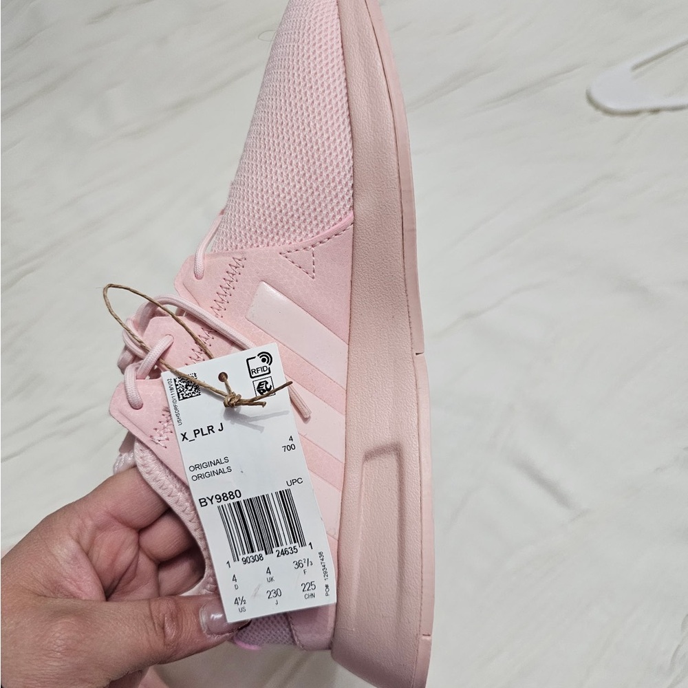 Adidas size 4 girl pink shoes